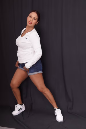 USHA PERSAUD - Gallery Image 12