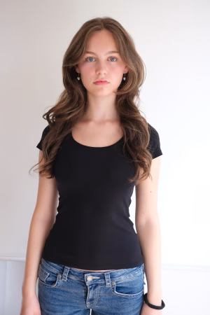 Alva Holthaus - Gallery Image 1