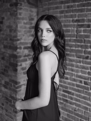 Emma Whalen - Gallery Image 3