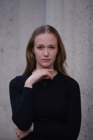 Sophie Blackburn - Gallery Image 3