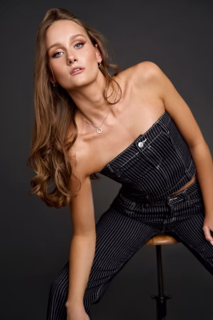 Millie  Brew - Gallery Image 4