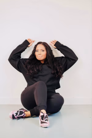 Michelle Canbuldu - Gallery Image 9