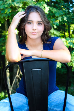 Annabelle  Thompson - Gallery Image 1