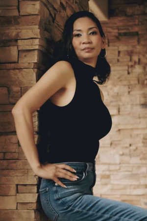 Valerie  Hernandez - Gallery Image 14