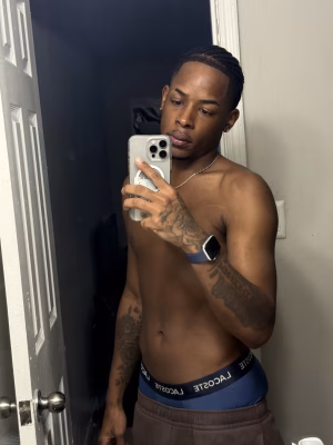 Tre’vone Callins - Gallery Image 1