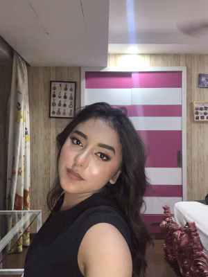 Aditri  Thakur - Gallery Image 6