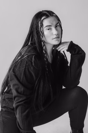 Kayla Flowers - Gallery Image 2