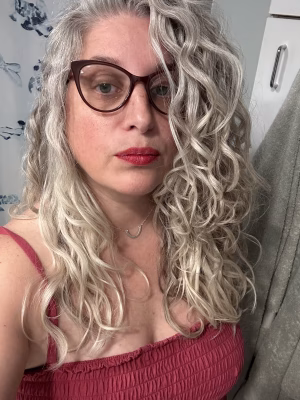 Elizabeth Mariani - Gallery Image 1