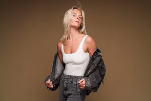 Kristen houser - Gallery Image 8