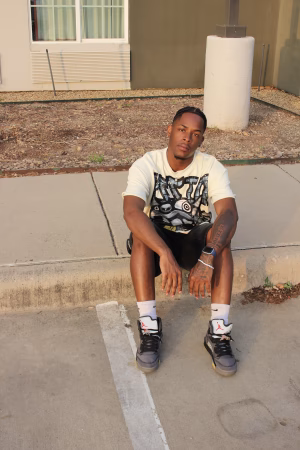 Tre’vone Callins - Gallery Image 7