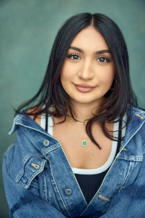 Persia Niknami - Gallery Image 2