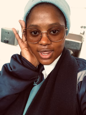 Isipho Binza - Gallery Image 1