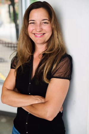 Jennifer  Goebel - Gallery Image 8